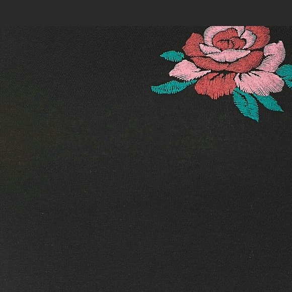 👚Sunny: Embroidered Flower - Picture 3 of 5